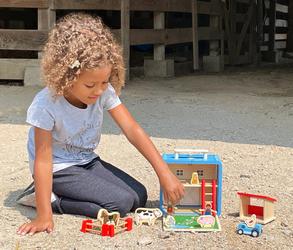 Barnyard Suitcase Playset