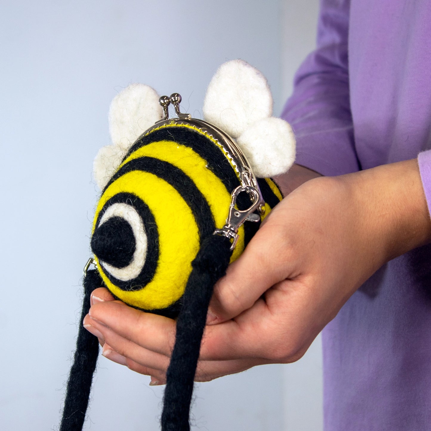 Critter Clutch - Bumblebee