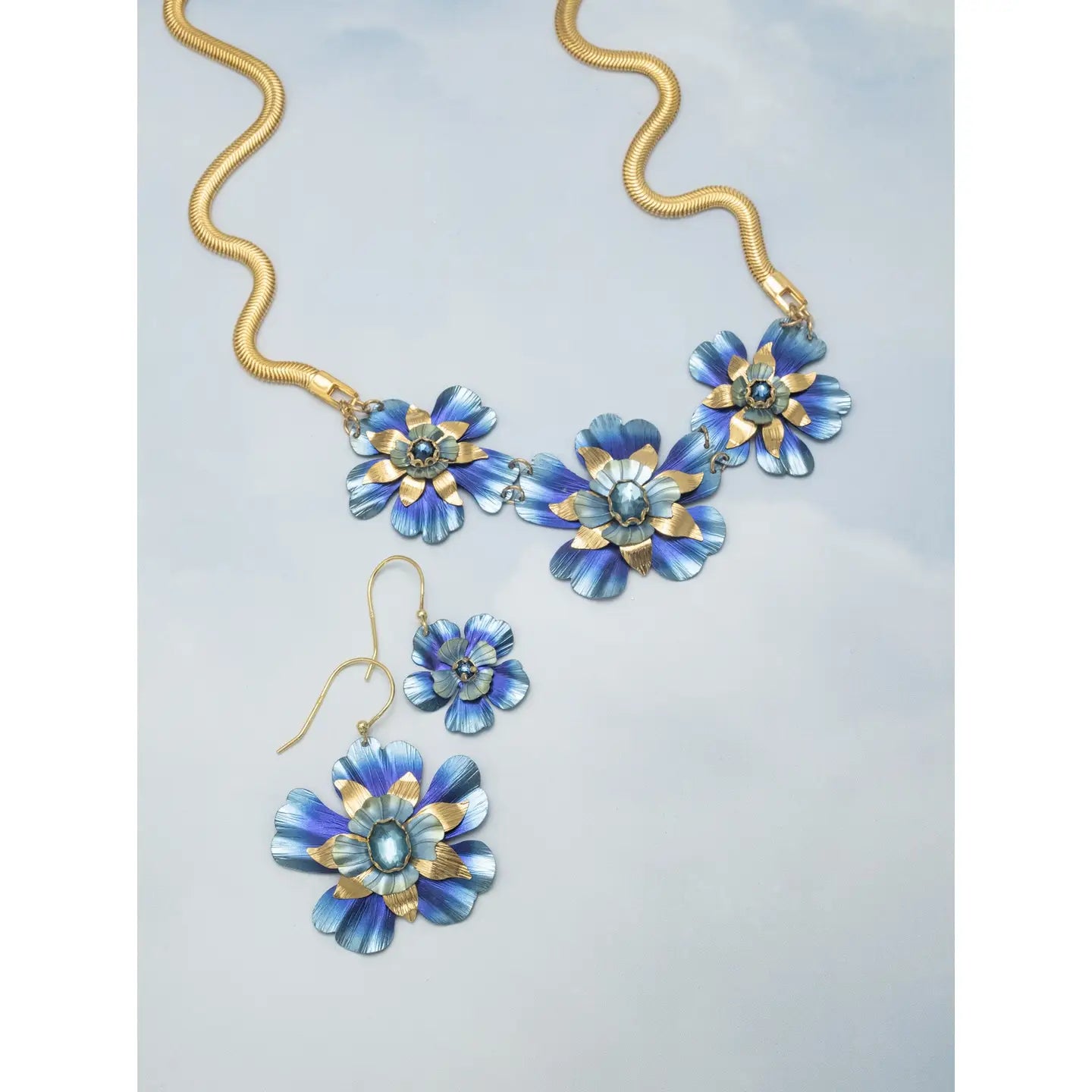 Bountiful Bloom Necklace